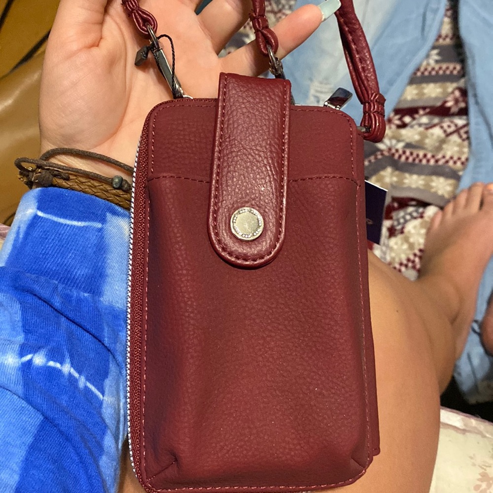 APT9 crossbody wallet